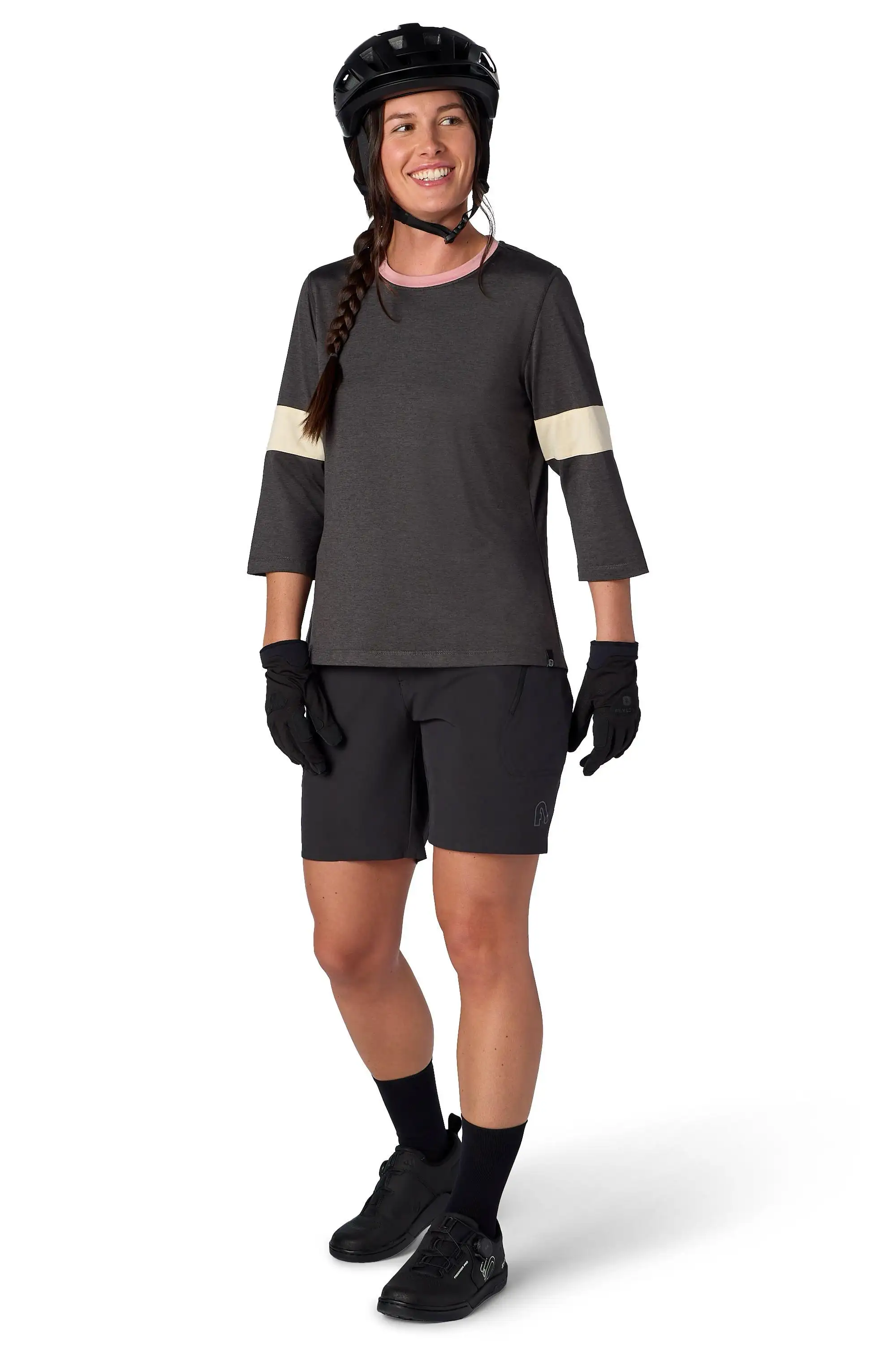 Tia Short - Image 6